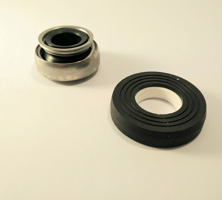 Axle seal  16x32x13