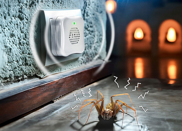 Electronic spider repeller plug - ultrasonic deterrent